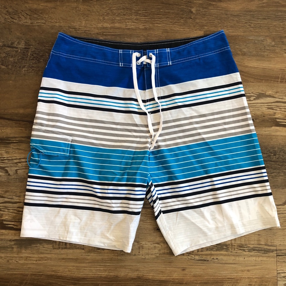 Quicksilver Board Shorts, size 36